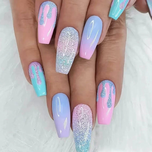 Faux ongles pailletés style été, dégradé de couleurs macaron, effet flash