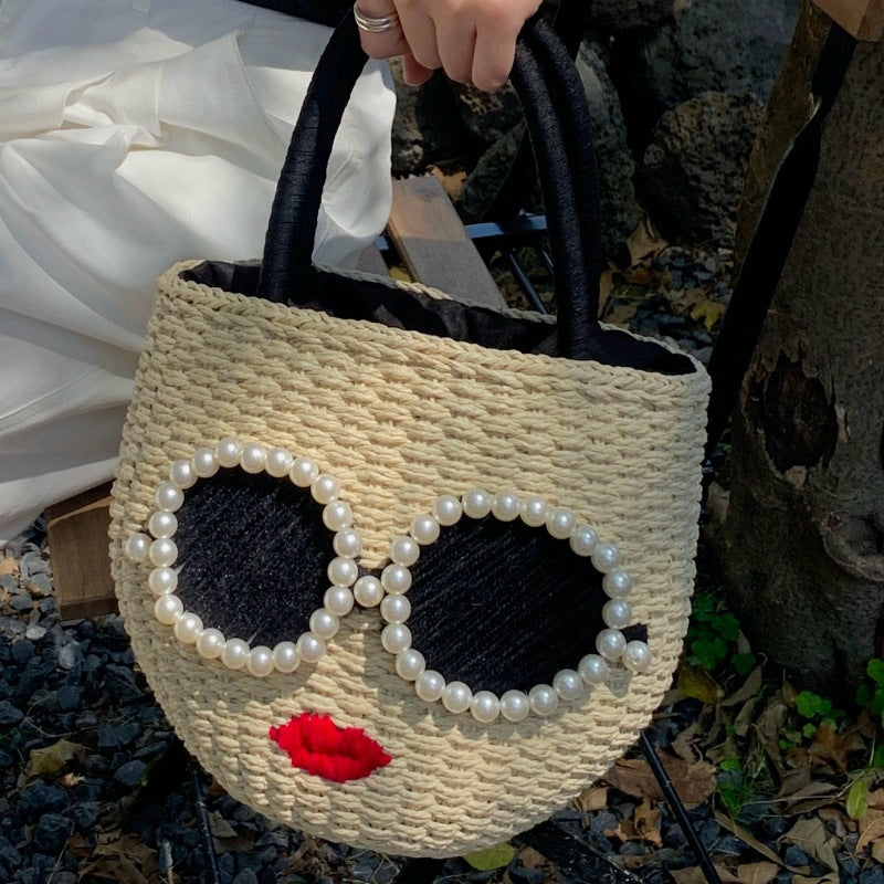 Bolsos tejidos con labios rojos y gafas creativas bohemias