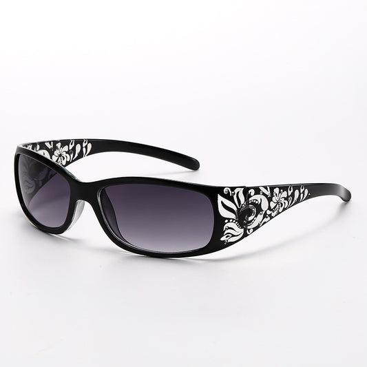 Women Fashion Gradient Hollow-Out Frame Sunglasses Retro Oval PC Glasses