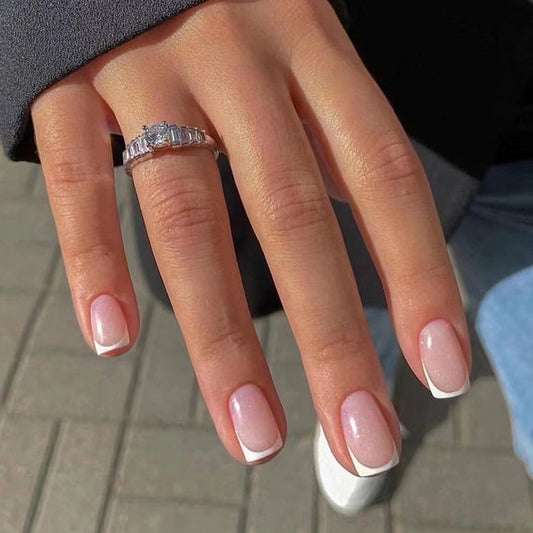 Faux ongles amovibles simples et mignons, roses et blancs pailletés