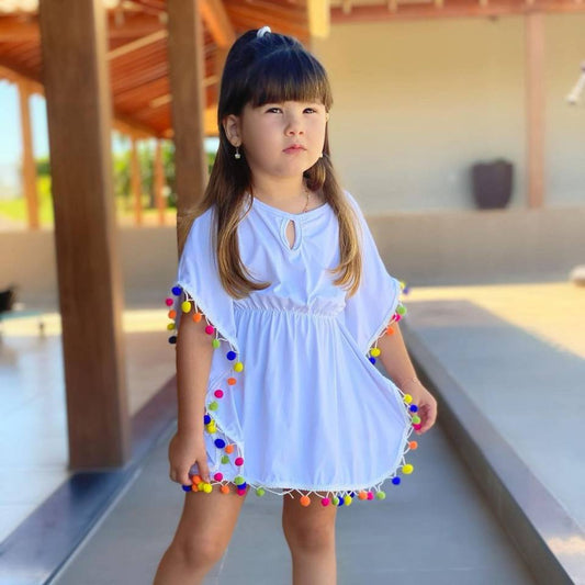Blusa playera con borlas y pompones para niñas pequeñas