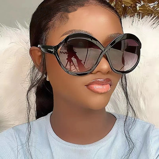 Gafas de sol de moda con montura grande