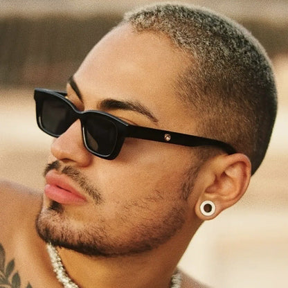 Gafas de sol vintage con montura cuadrada