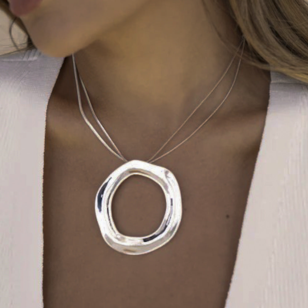 Collar con colgante geométrico de aleación de moda para mujer en oro y plata