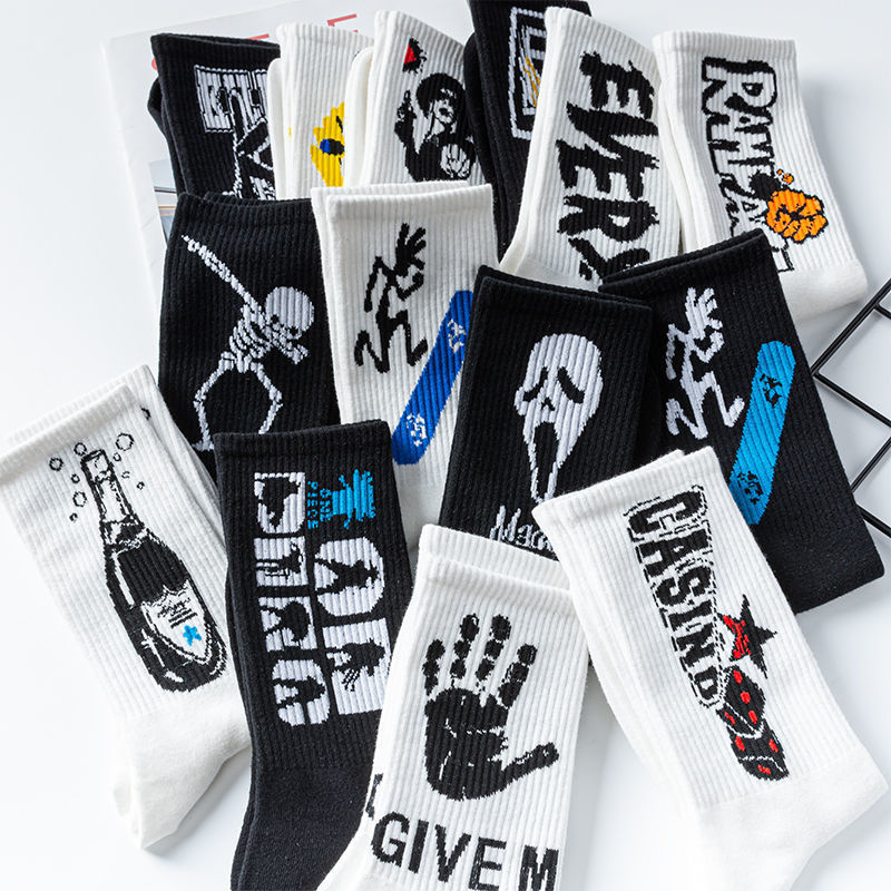 Calcetines de Halloween para hombre con diseño punk de calavera y palmeras y astronauta