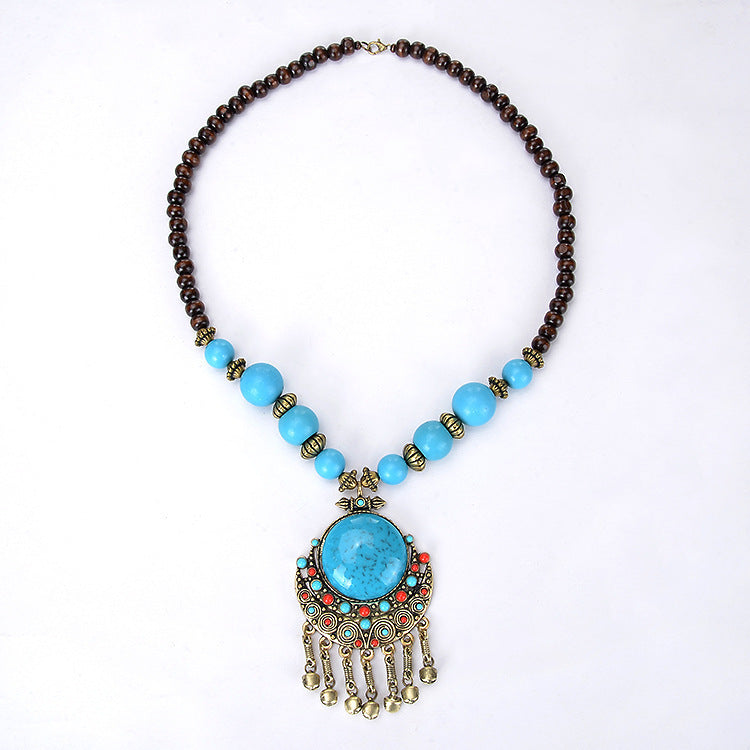 Collar con borlas de piedras preciosas grandes de turquesa bohemia