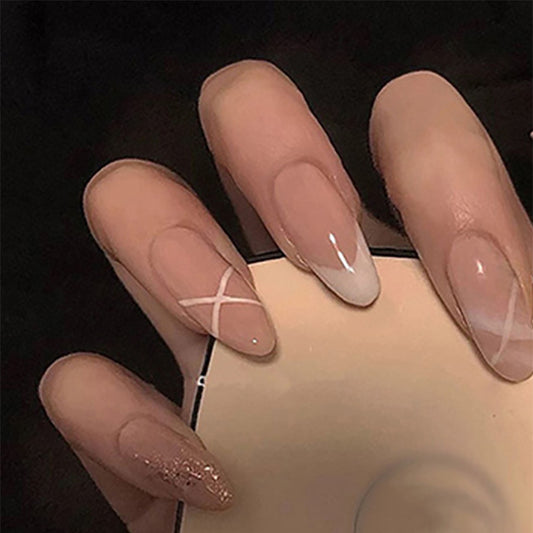 Ongles à coller, nude, transparents, doux, simples, blancs et pailletés