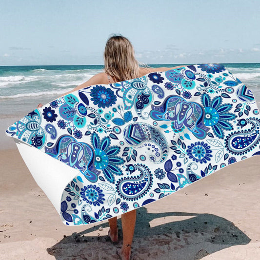 Toalla de playa de terciopelo con estampado geométrico informal de moda