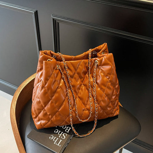 Large Capacity Casual Tote Bag with Chain Detail