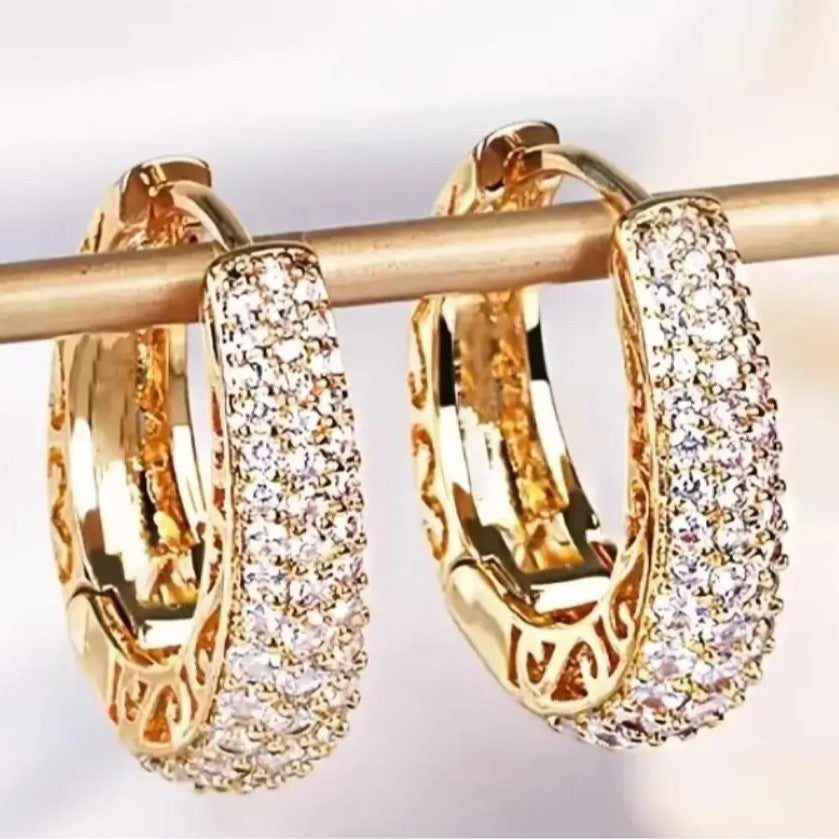 Women Fashion Simple Hollow-Out Zircon Earring