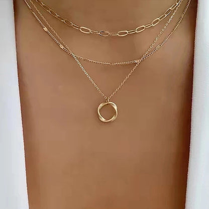 Collar con colgante circular de cadena gruesa multicapa a la moda para mujer