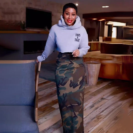 Falda ajustada con abertura y estampado de camuflaje informal a la moda para mujer