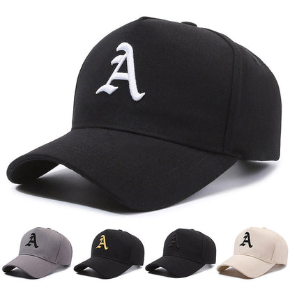 Casquette en coton brodée à lettres simples et coupe ajustable