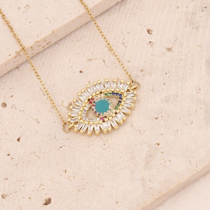Collar con colgante de ojo malvado de circonita exquisita para mujer