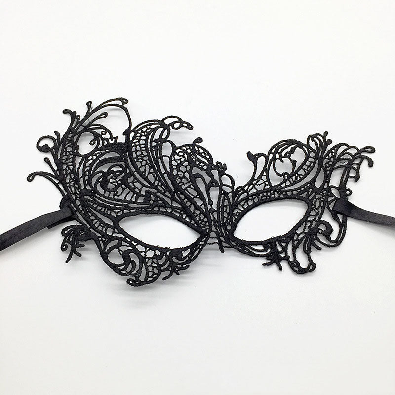 Masque de mascarade simple en dentelle noire pour femme, idéal pour une fête