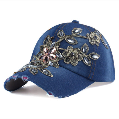Casquette pare-soleil en soie dorée et diamant pour femme