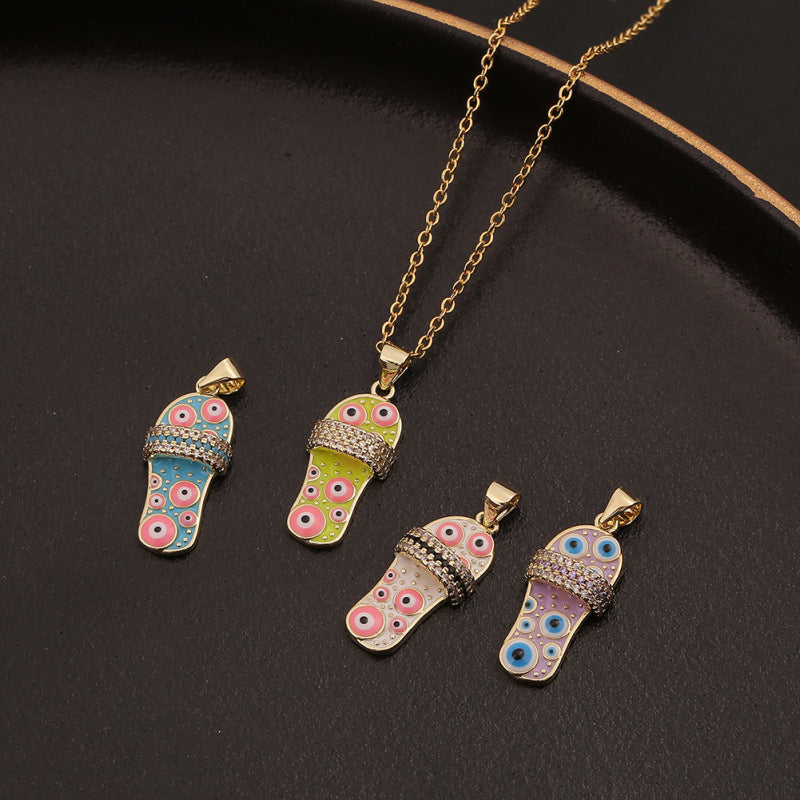 Collar con colgante de zapatilla de ojo malvado para mujer