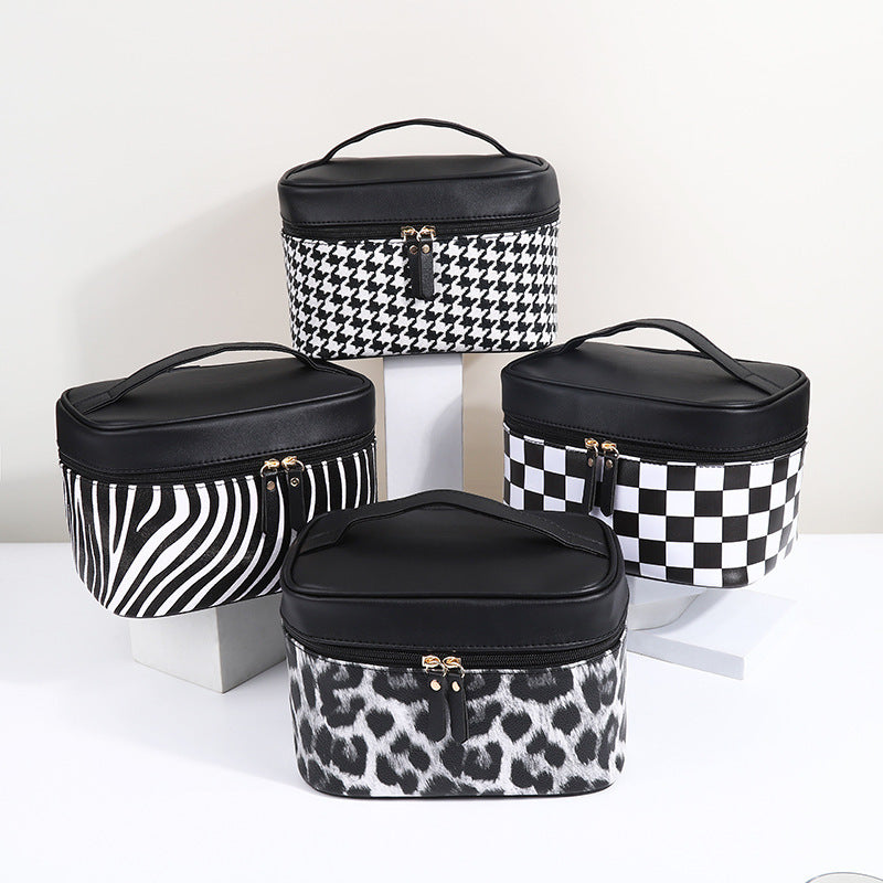 Bolsa de cosméticos de pata de gallo de moda en blanco y negro