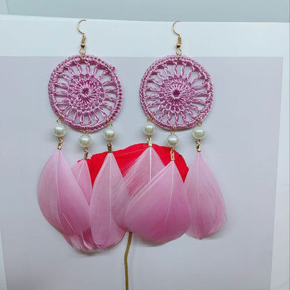 Pendientes colgantes trenzados con plumas huecas de Bohemia