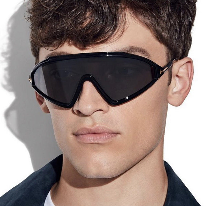 Gafas de sol triangulares irregulares y creativas de moda: estilo espejo moderno con marco de PC