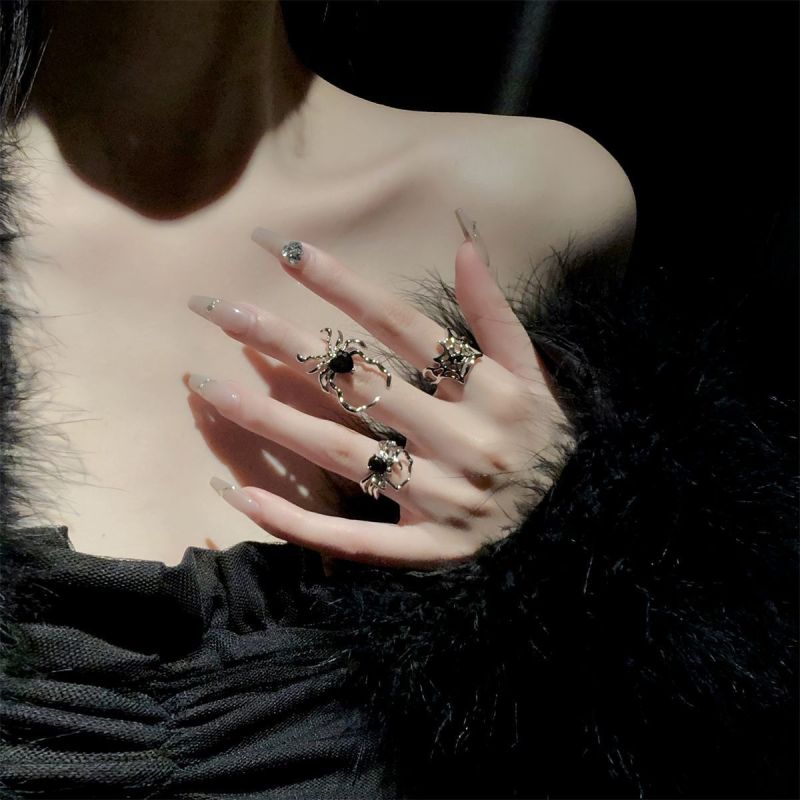 Anillo de araña con diamantes de imitación oscuros vintage para mujer de Halloween