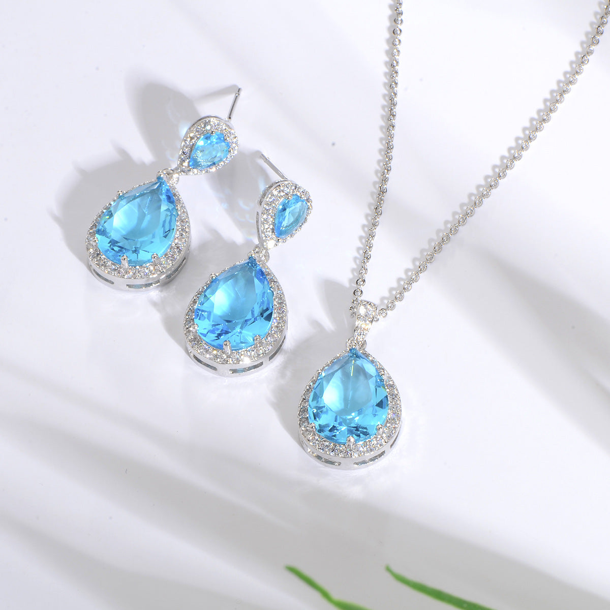 Women Jewelry Water Drop Zircon Necklace Earrings Set Fashion Statement