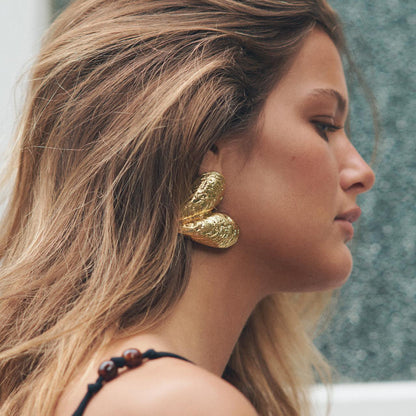 Distinctive Heart-Shaped Exaggerated Alloy Stud Earrings