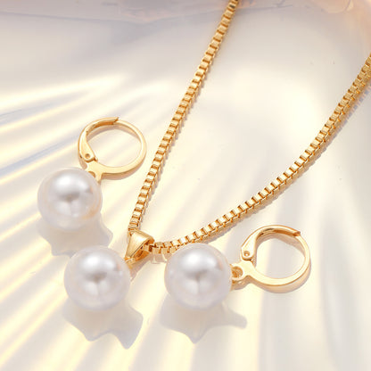 Fashion Pearl Necklace Earrings Two-Piece Set