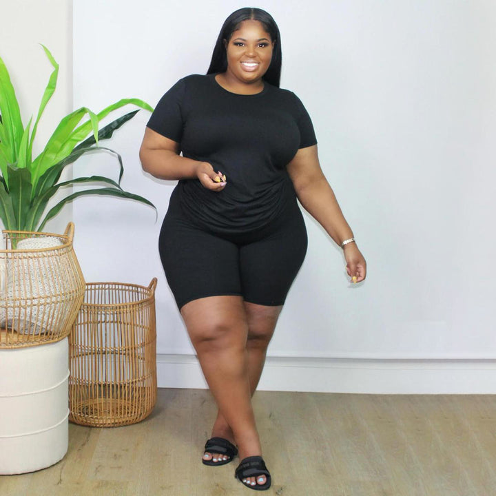 Short noir pour femme