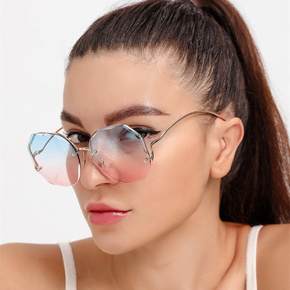 Gafas de sol sin marco con borde de arco metálico poligonal de moda