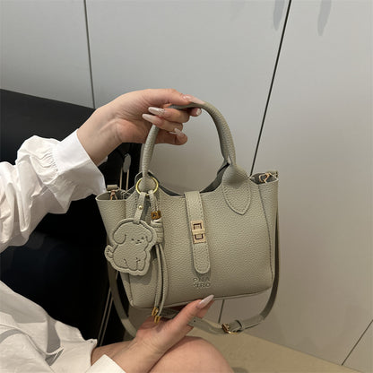 Fashionable Solid Color Large Capacity Shoulder Bag
