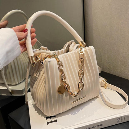 Sac à main seau plissé décontracté de couleur unie pour femme avec chaîne en métal