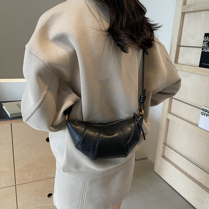 Women Autumn Winter Vintage Cattle Dumpling Bag