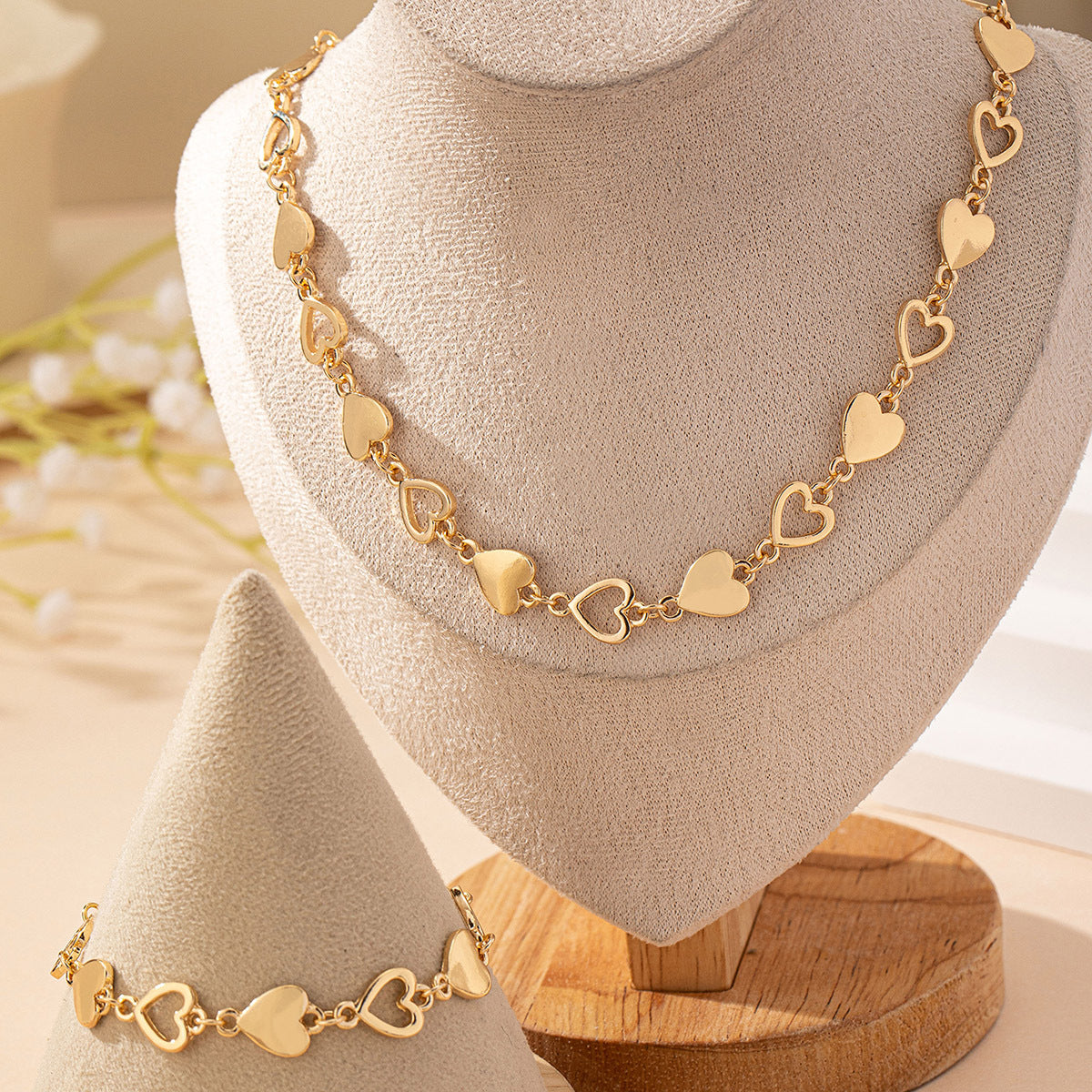 Women Fashion Hollow Love Necklace Bracelet Set Gold Alloy