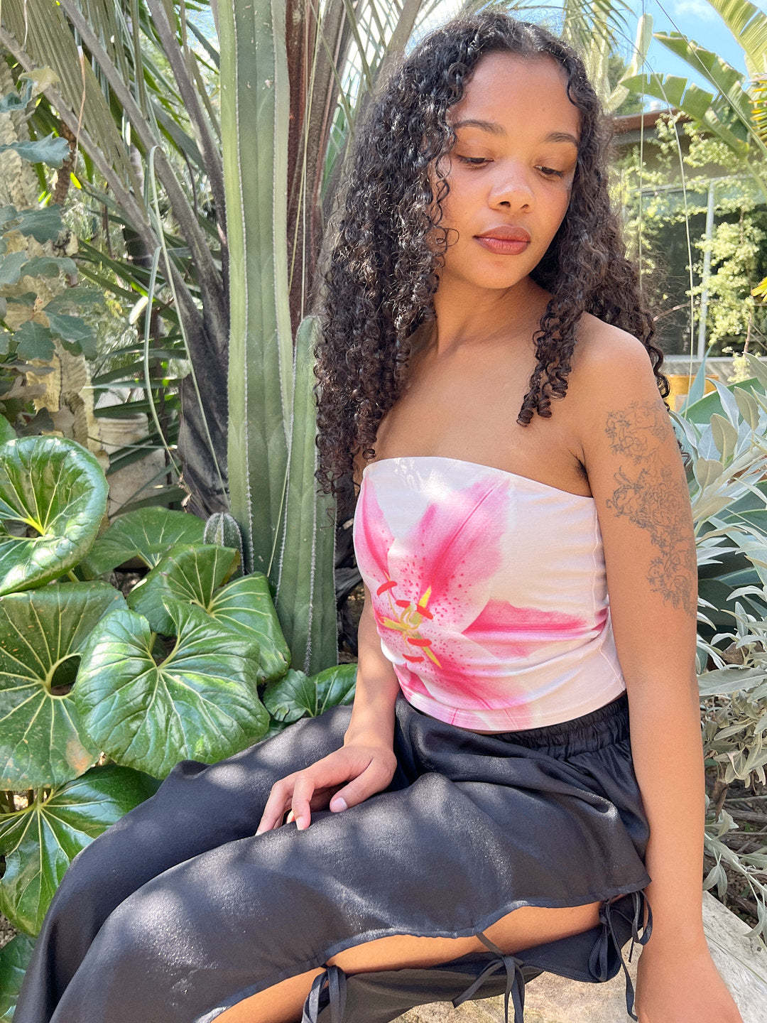 Haut tube à imprimé floral pour femme, idéal pour les vacances d'été