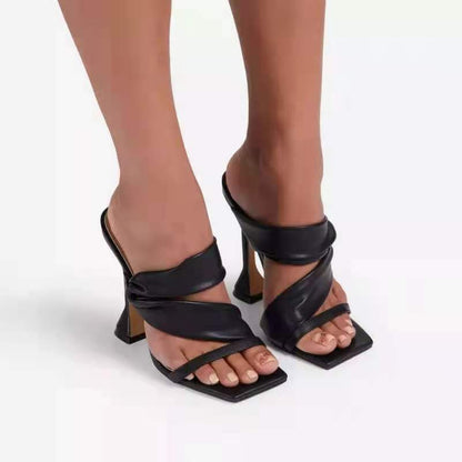 Zapatos de tacón alto plisados ​​de color liso a la moda para mujer