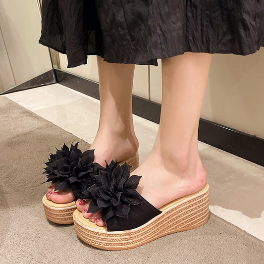 Chaussons compensés à plateforme et motif floral pour femme, idéal pour les vacances ou la plage