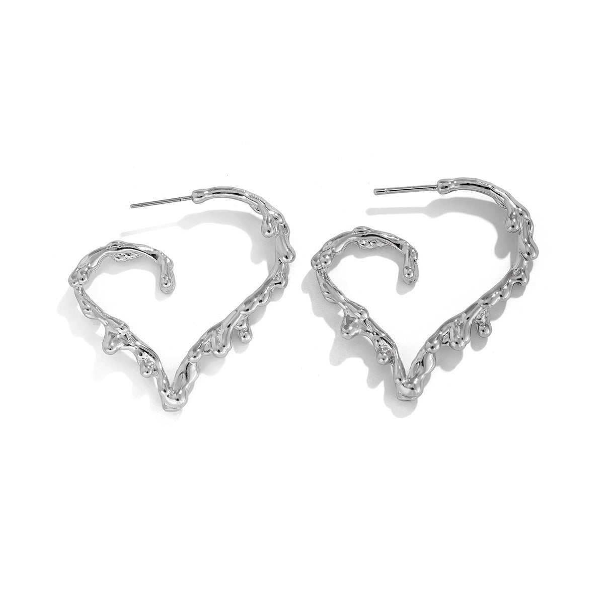 Pendientes asimétricos creativos con forma de corazón de lava