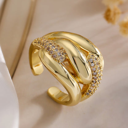 Anillo de oro chapado en cobre irregular de moda para mujer