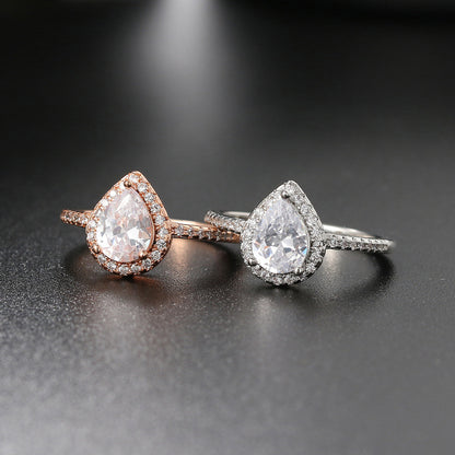 Conjunto de anillos de circonita en forma de gota para mujer