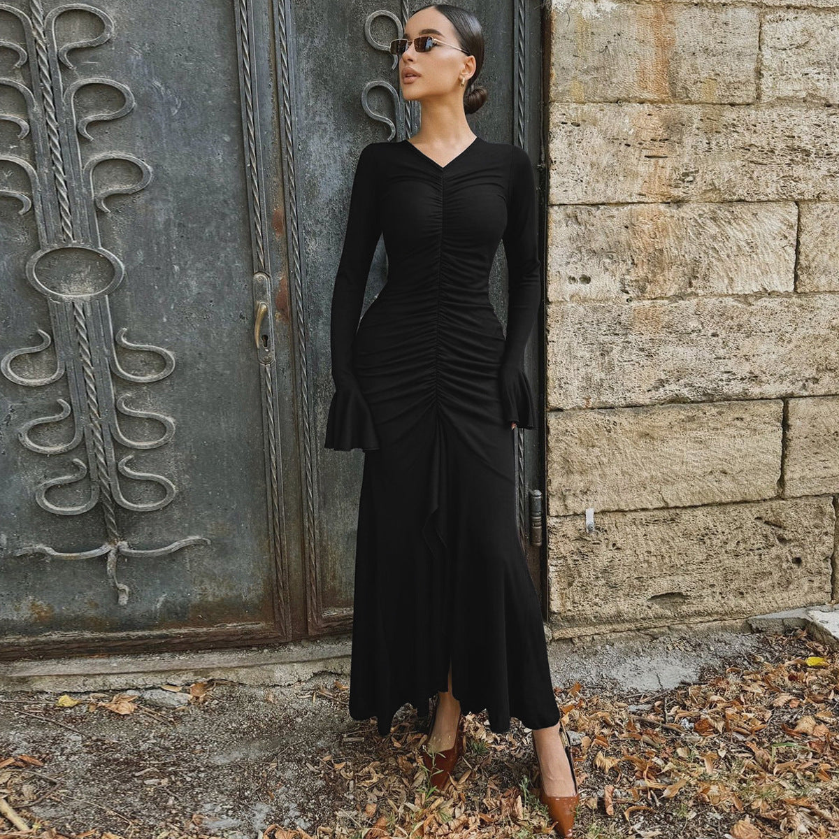Vestido largo fruncido con escote en V y color liso para mujer