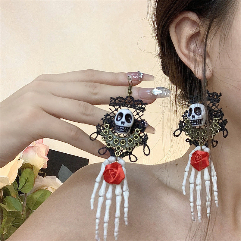 Boucles d'oreilles gothiques vintage en dentelle noire avec tête de mort