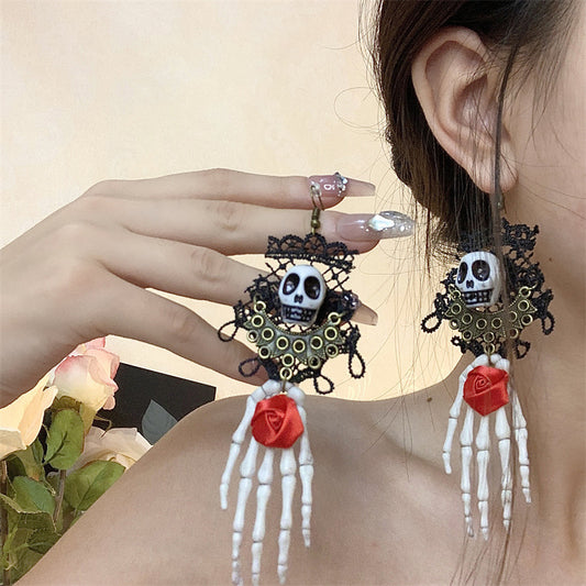 Boucles d'oreilles gothiques vintage en dentelle noire avec tête de mort