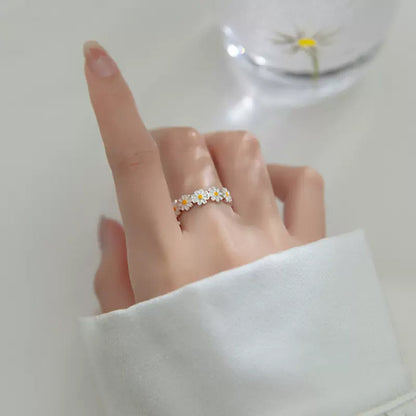 Anillo de plata de ley S925 con diseño de margaritas de moda