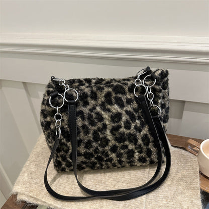 Bolso tote con cadena de peluche de leopardo para mujer
