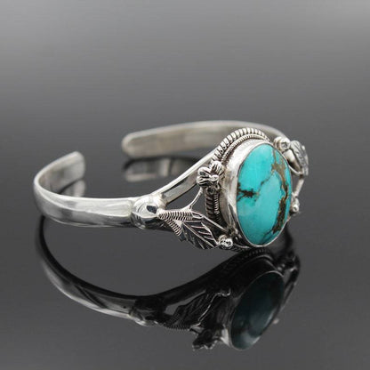 Pulsera vintage bohemia con flores talladas en turquesa para mujer
