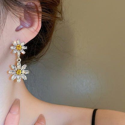 Women Fashion Zircon Daisy Floral Earrings Alloy Simple Style