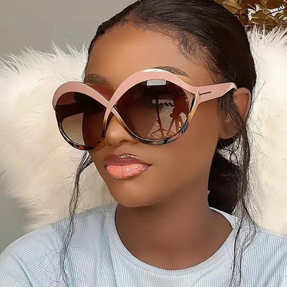 Gafas de sol de moda con montura grande