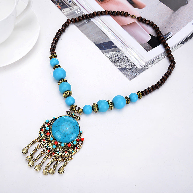 Collar con borlas de piedras preciosas grandes de turquesa bohemia