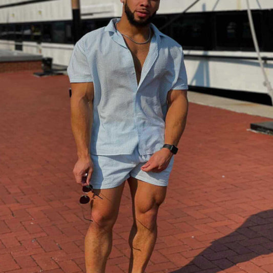 Conjuntos de camisa y pantalones cortos de manga corta con solapa a rayas estilo vacacional para hombre